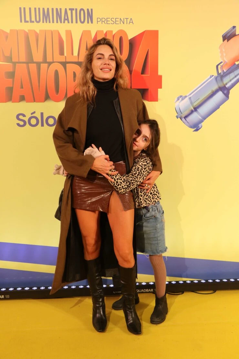 Emilia Attias y Gina Emilia Attias y Gina 