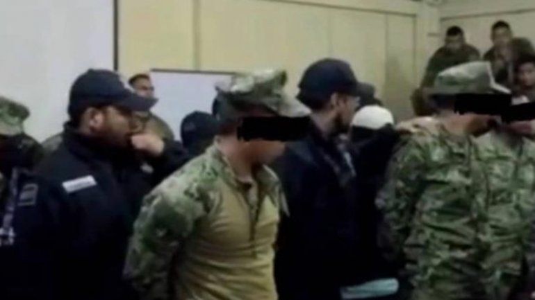 Los detenidos eran oficiales de la Armada de México.
