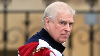 El expríncipe Andrés, hermano del rey Carlos III, fue detenido en Inglaterra. El expríncipe Andrés, hermano del rey Carlos III, fue detenido en Inglaterra.