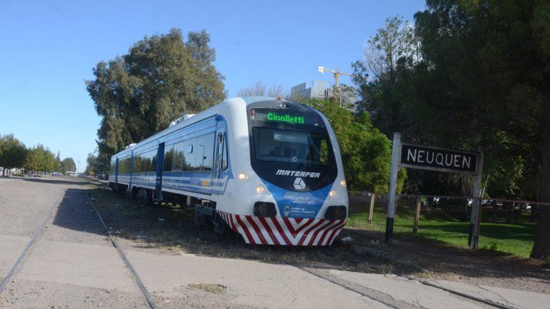 Tras varias horas sin servicio, ya funciona el Tren del Valle