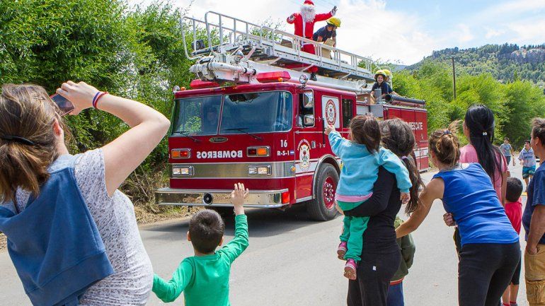 Arriba de una autobomba