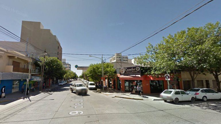 Un hombre agredió brutalmente a una inspectora de tránsito