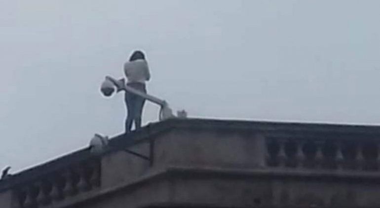 Una embarazada de 21 se suicidó en el Patio Olmos