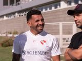 Agüero ya estuvo charlando con Tevez durante la pretemporada de Independiente. 