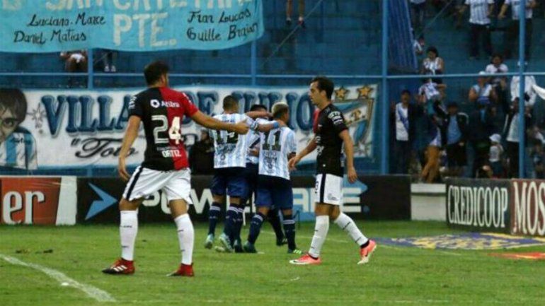 El Decano le quitó el invicto a Colón en el cierre de la fecha 11ª