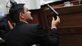 otro golpe para nahir: un perito y un forense complicaron a la joven
