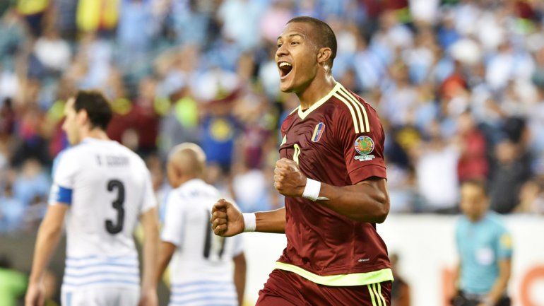 Rondón festeja el gol del triunfo histórico de Venezuela.