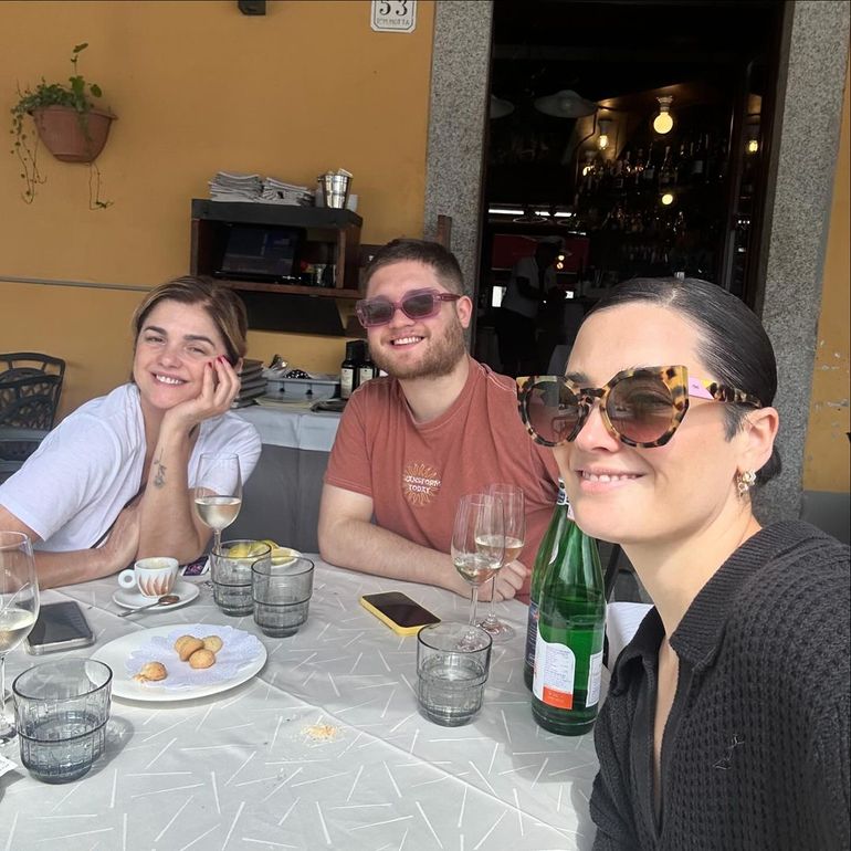 Araceli González de viaje por Italia con sus hijos. Araceli González de viaje por Italia con sus hijos.