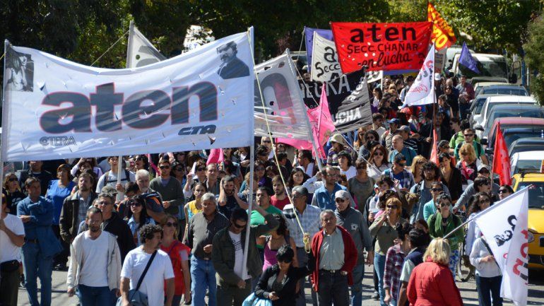 ATEN se moviliza para que reparen las escuelas