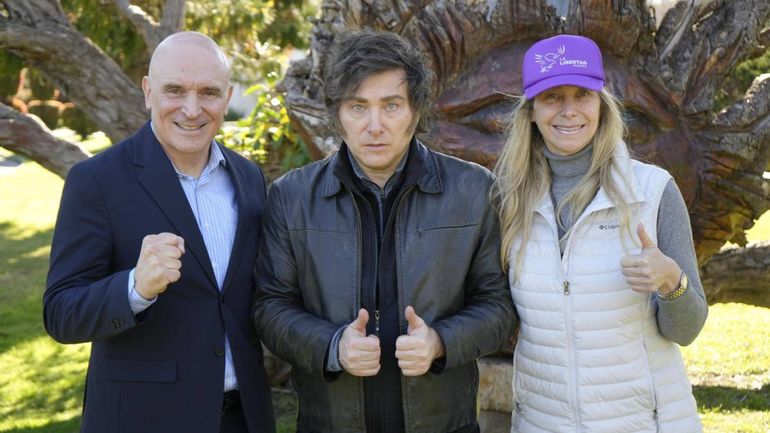 Javier Milei tras el ataque en Lomas de Zamora: Kukas tira piedras