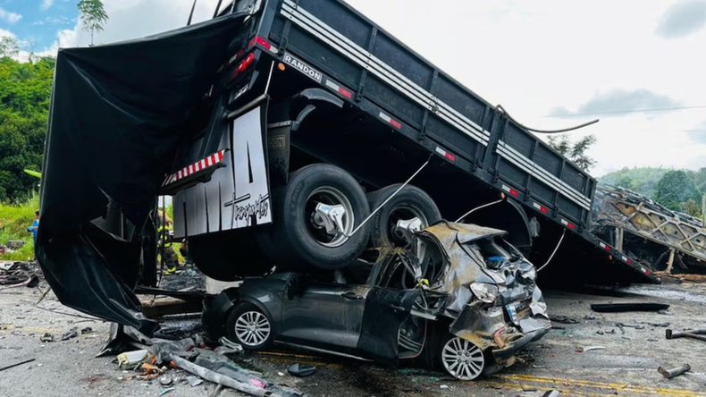 Se trata de la peor tragedia en carreteras federales de Brasil desde que se tiene registro.