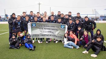 incluyendo a cipo y deportivo rincon, los clubes del interior posaron con banderas a favor de toviggino