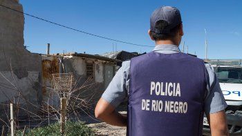 por una patada en la mano, policia cobrara $200 mil por una patada en la mano, policia cobrara $200 mil