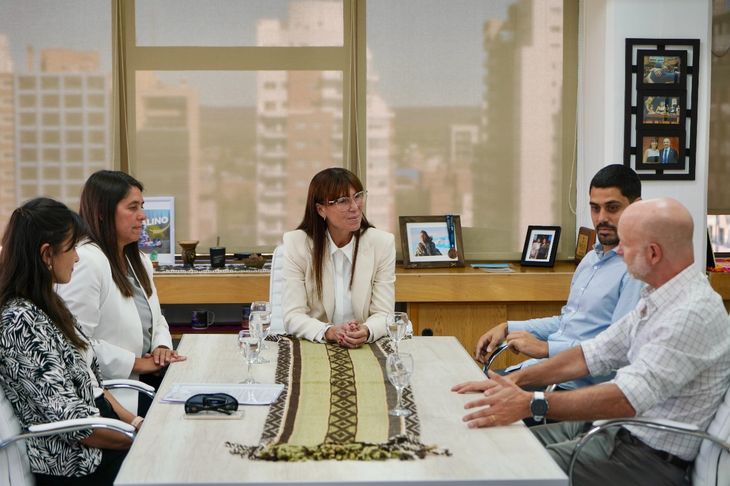 El Concurso es impulsado por Vista Energy y Fundación Laureus, con el acompañamiento de los gobiernos de Neuquén y Río Negro. El Concurso es impulsado por Vista Energy y Fundación Laureus, con el acompañamiento de los gobiernos de Neuquén y Río Negro.