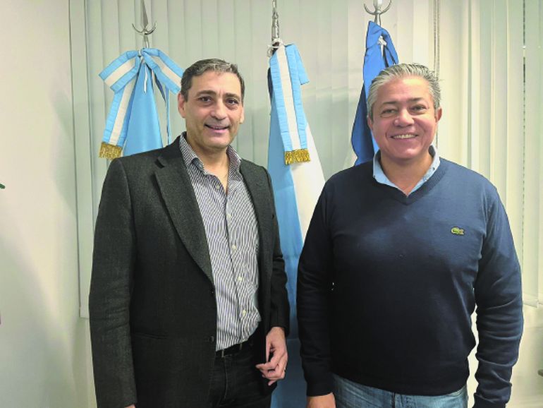 Rolando Figueroa con Pablo Iuliano