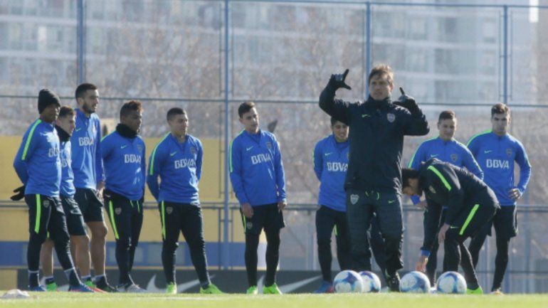 Boca viajó a Paraguay: a Espinoza ya le buscan un reemplazo