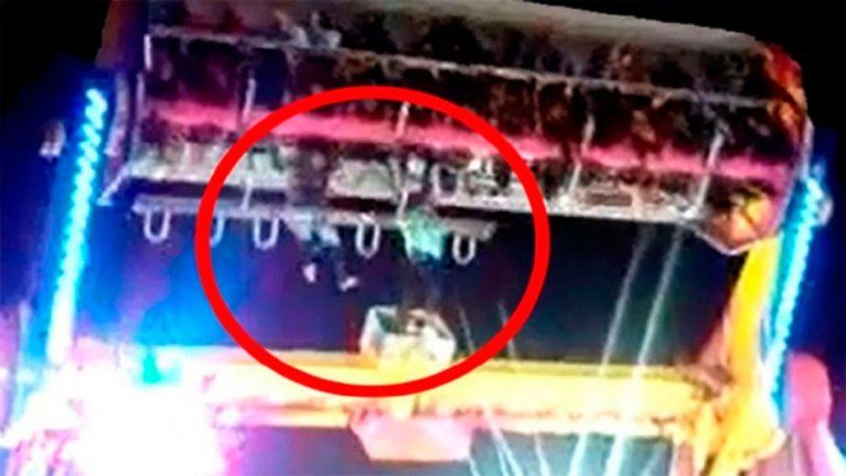 El popular Roster coloca a la gente a mucha altura y las hace girar.