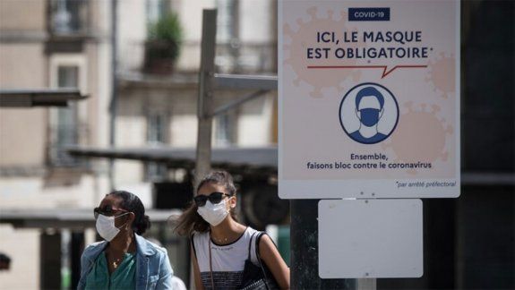 Francia: Las terapias intensivas explotan con casos de COVID-19