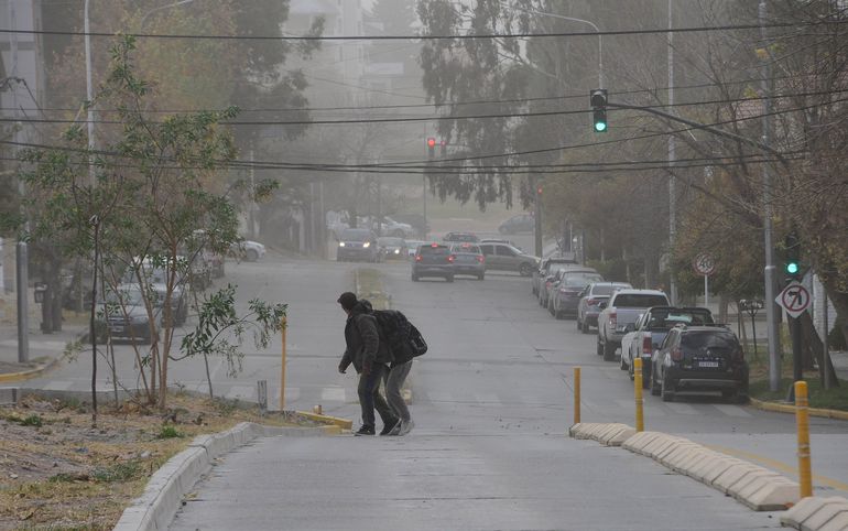Alerta amarilla por viento para Neuquén y parte de Río Negro