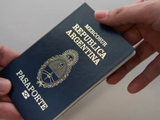 Agilizan un trámite para realizar el pasaporte y los permisos para viajar con menores