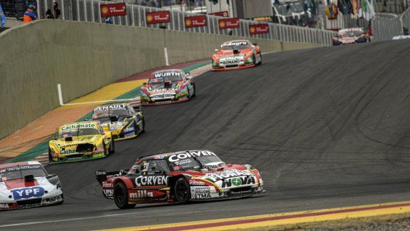 Manu Urcera es el último piloto que ganó en San Juan cuando el Turismo Carretera corrió a principios de agosto.