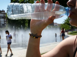 Según precisaron la fuerte circulación de viento del norte, combinada con la escasa nubosidad, favorece un incremento térmico significativo. Según precisaron la fuerte circulación de viento del norte, combinada con la escasa nubosidad, favorece un incremento térmico significativo.