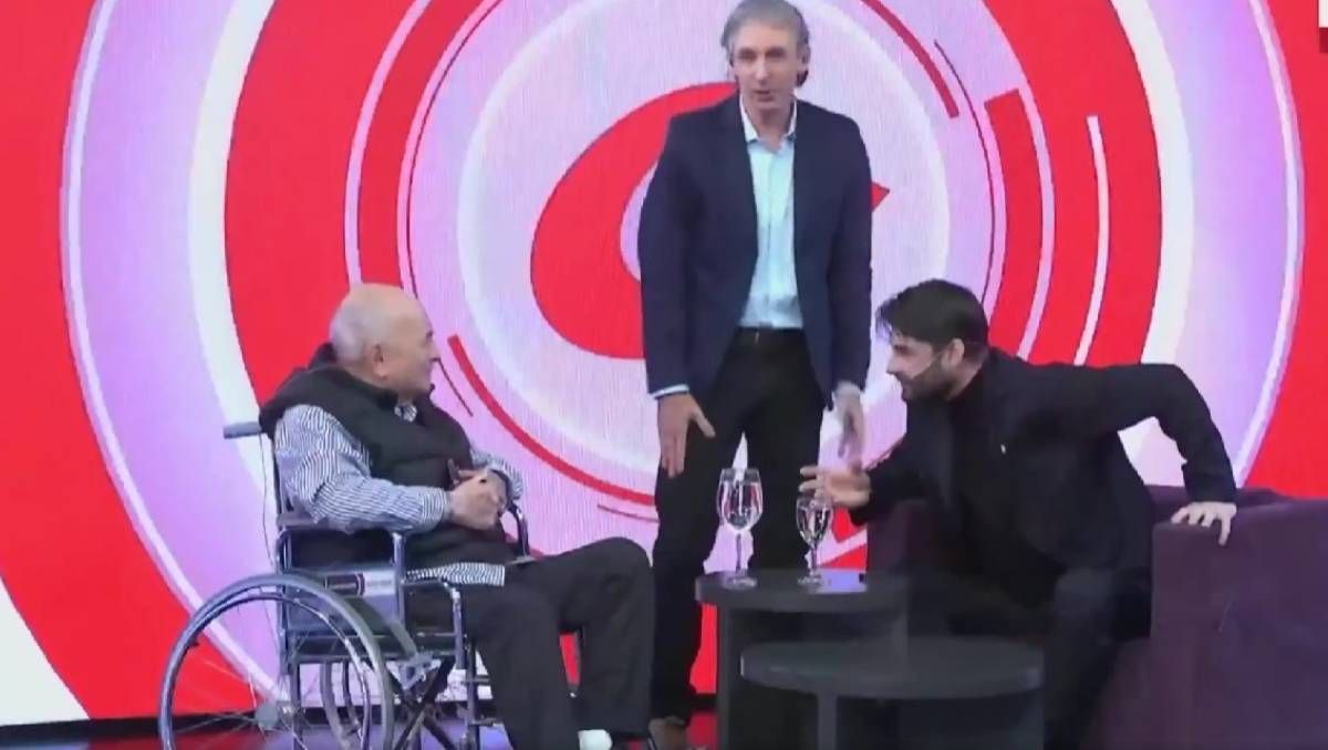 Chiche Gelblung reapareció en los medios en sillas de ruedas y explicó cómo sigue su salud
