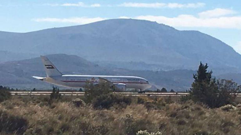 Un jeque árabe revoluciona el aeropuerto de Bariloche