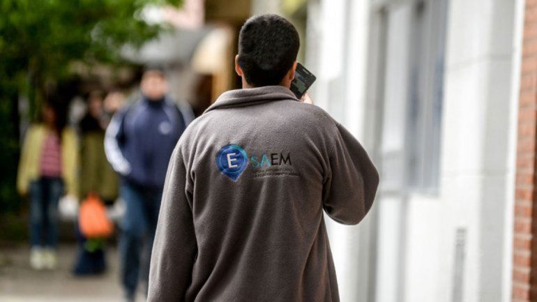 Para estacionar, sólo hay conexión wifi en las esquinas