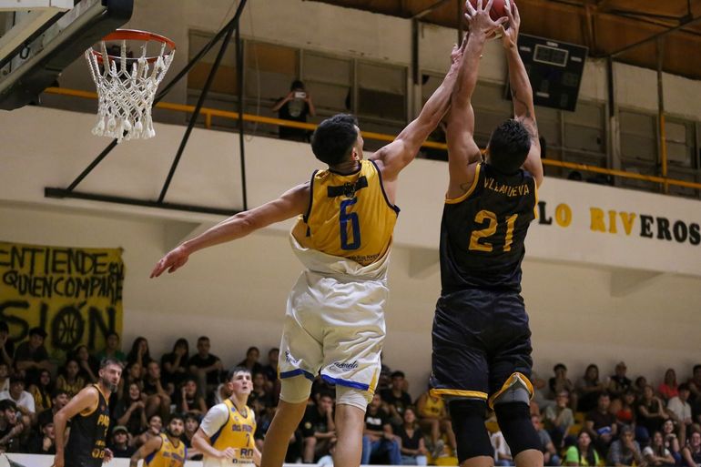 Maranguello y Villanueva volverán a enfrentarse esta noche pero con otras camisetas. Maranguello y Villanueva volverán a enfrentarse esta noche pero con otras camisetas.