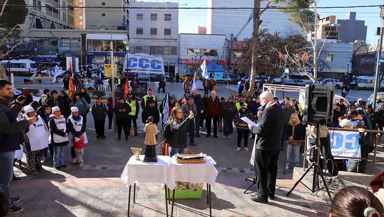 San Cayetano: en 17 fotos, así fue la convocatoria de las organizaciones sociales