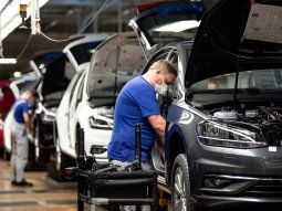 FOTO DE ARCHIVO: Las compañías fabricantes de autos temen por las sanciones por las emisiones de CO2.