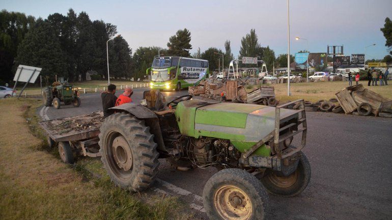 Chacareros del Alto Valle protestaron contra el tarifazo