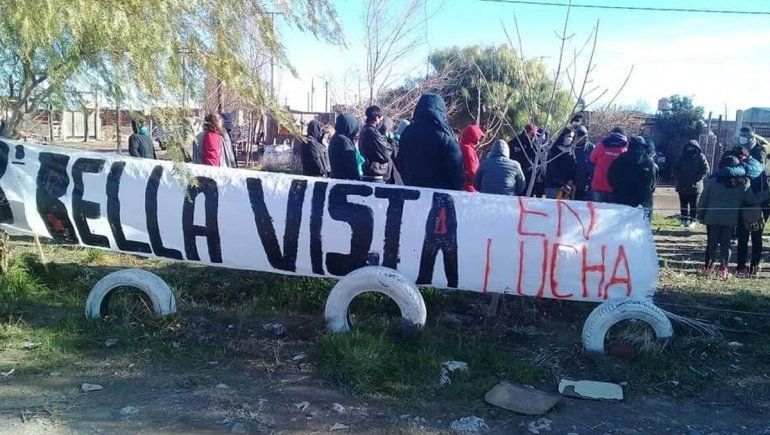 Centenario: con un bocinazo reclamaron por servicios básicos