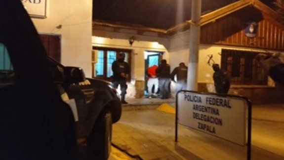 Zapala: dos detenidos con marihuana dentro de un auto