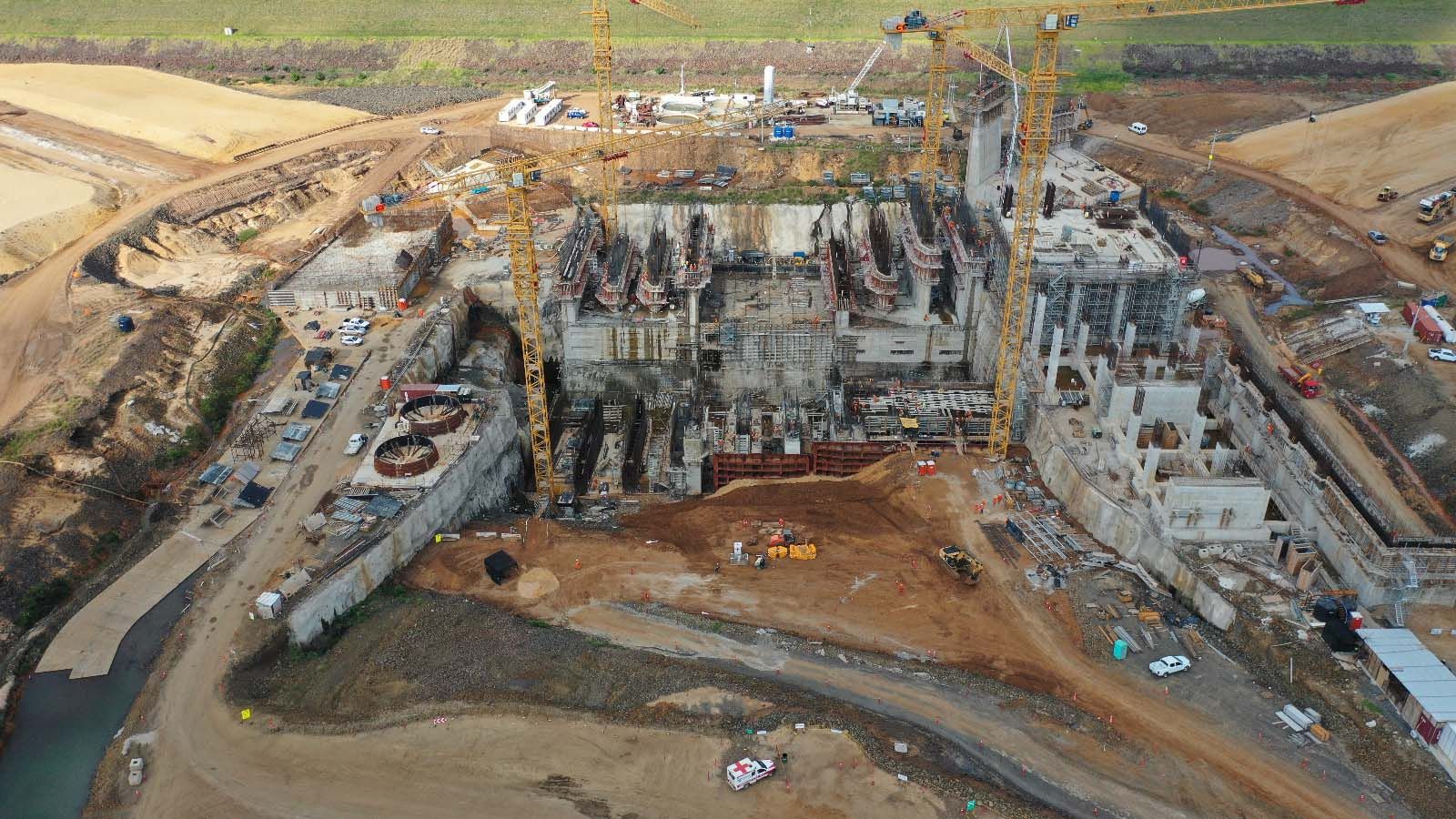 La represa de Aña Cuá es una construcción sobre un brazo del río Paraná.