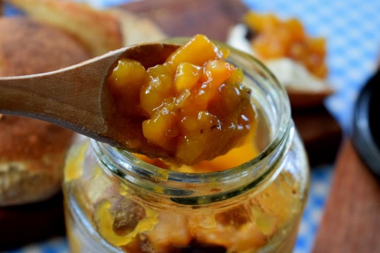 ¿Cómo preparar un rico chutney de durazno?