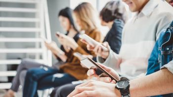 Los celulares desaparecerían en el año 2030: poco a poco ya avanza este dispositivo en el mercado Los celulares desaparecerían en el año 2030: poco a poco ya avanza este dispositivo en el mercado