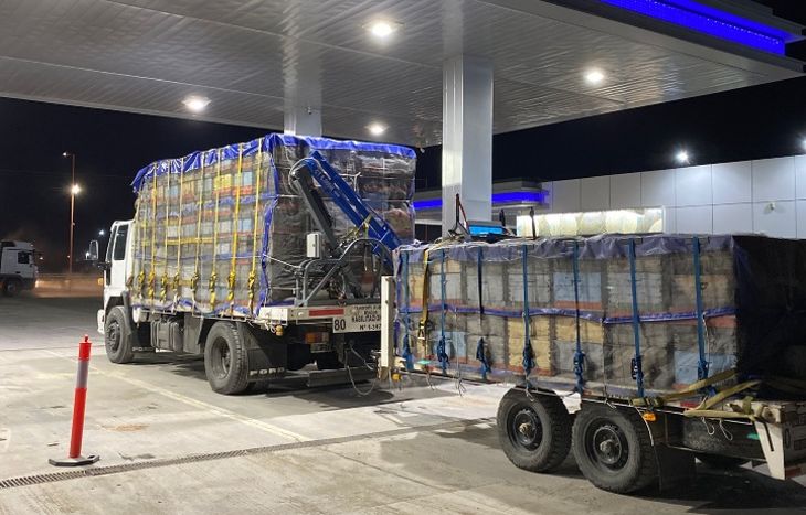 Las grandes empresas frutícolas estarían pagando entre 15 y 20.000 pesos por colmena. Las grandes empresas frutícolas estarían pagando entre 15 y 20.000 pesos por colmena.