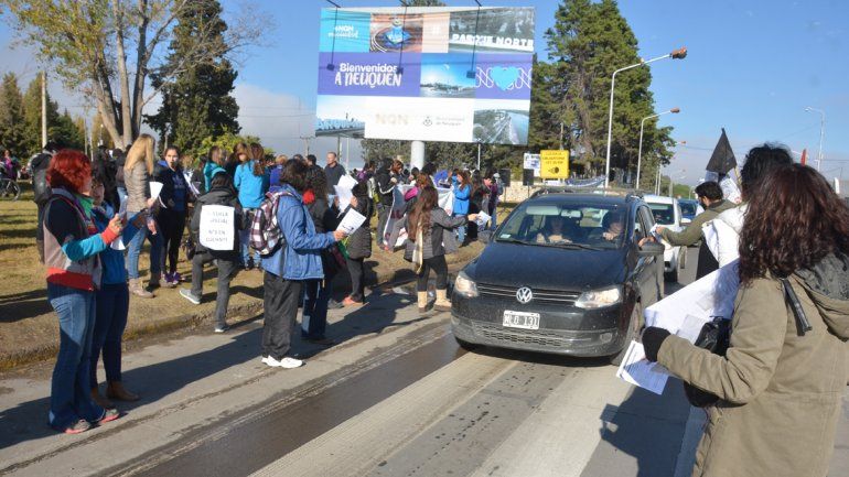 Hubo caos por el corte de ruta del ATEN duro