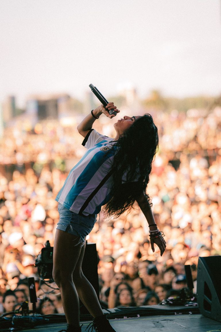 Jessie Reyez se puso la camiseta de la Selección Argentina. Jessie Reyez se puso la camiseta de la Selección Argentina.