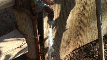 vecinos estan cansados de reclamar por el agua potable vecinos estan cansados de reclamar por el agua potable