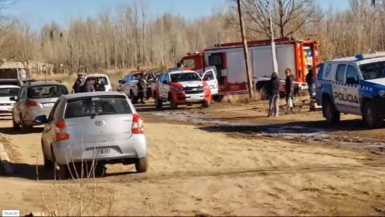 Expertos de la ciudad de Neuquén se trasladaron a Cutral Co para participar de la investigación. Expertos de la ciudad de Neuquén se trasladaron a Cutral Co para participar de la investigación.