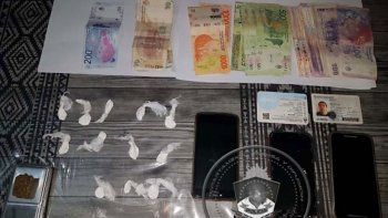 fueron por un robo en plottier y dieron con un kiosco narco fueron por un robo en plottier y dieron con un kiosco narco