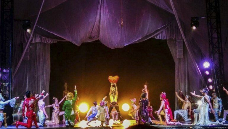 Vacaciones en Mendoza: un circo montó su carpa y ofrece un espectacular show que no incluye animales