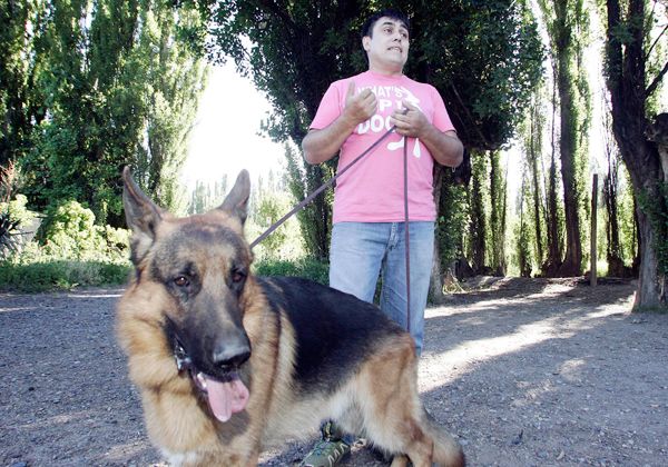 Centenario tiene  un amigo fiel que levanta suspiros