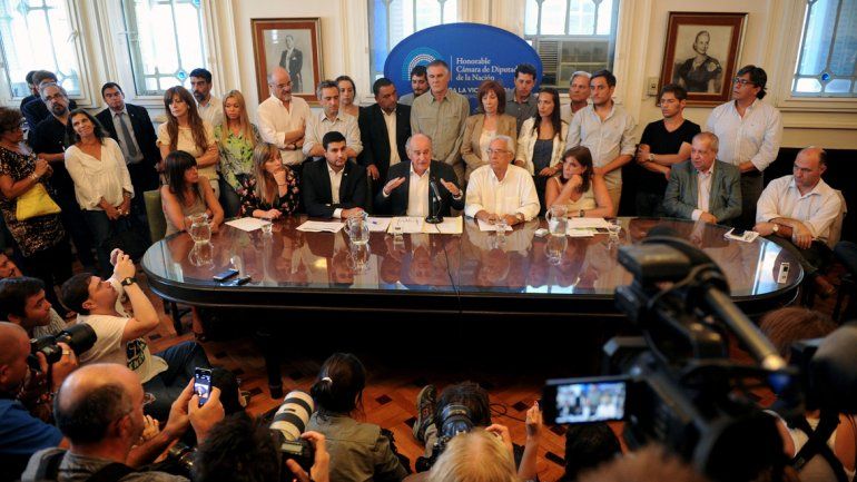 Parrilli, tras el pedido de detención: Stiuso está detrás de todo esto