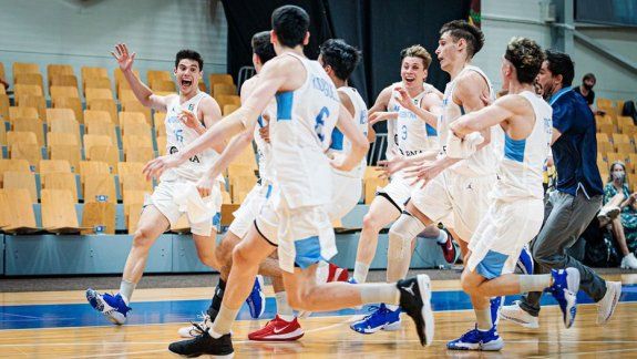 El U!9 luego de vencer a Turquía buscará pelear por una medalla ante Serbia.