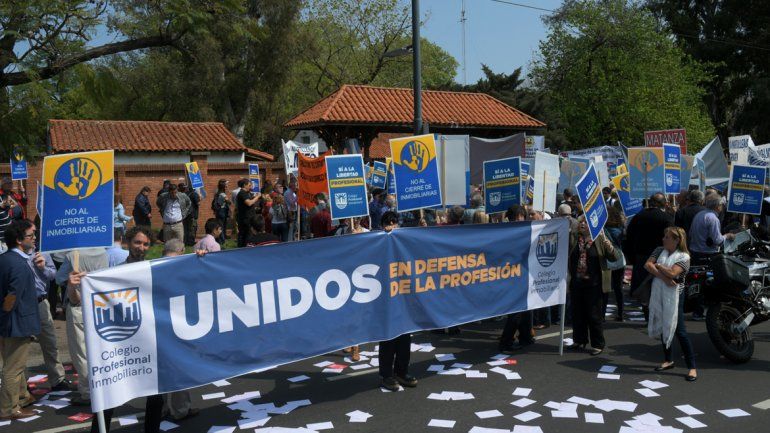 Inmobiliarias marcharon contra la nueva ley de alquileres