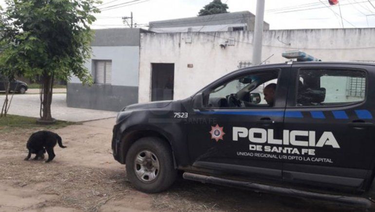 Joven mató a tres personas, hirió a dos y se escapó